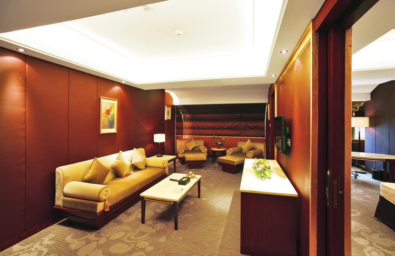 Chengdu Tianyou International Hotel Exterior photo